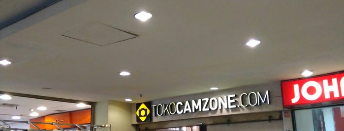 Toko Camzone is one of Equipment.