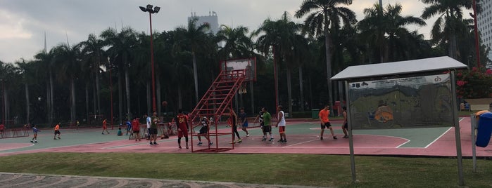 Lapangan Basket Monas is one of Tempat Nongkrong Berlama2.