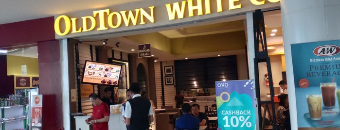 Old Town White Coffee is one of Balikpapan.