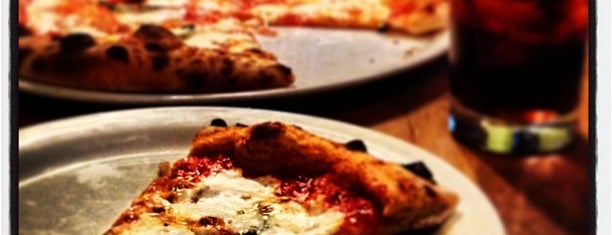 Nomad Pizza Company is one of Angie 님이 좋아한 장소.