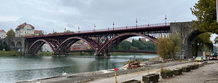 Stari Most is one of Szlovénia.