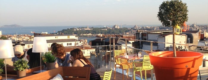 Restaurants, Cafes, Clubs in Istanbul