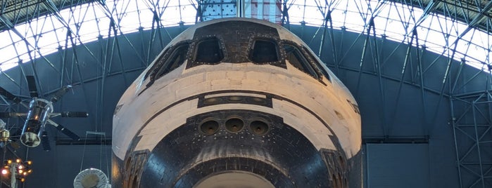 Space Shuttle Discovery (OV-103) is one of stuff.