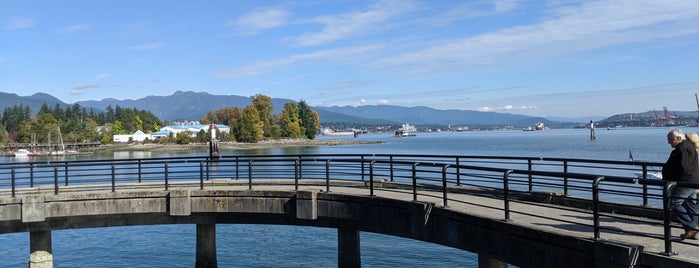 Cardero Park is one of Lieux qui ont plu à Sarp.