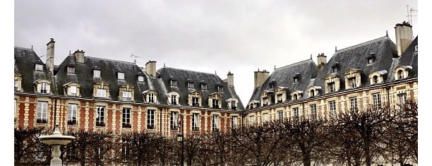 Place des Vosges is one of Paris.