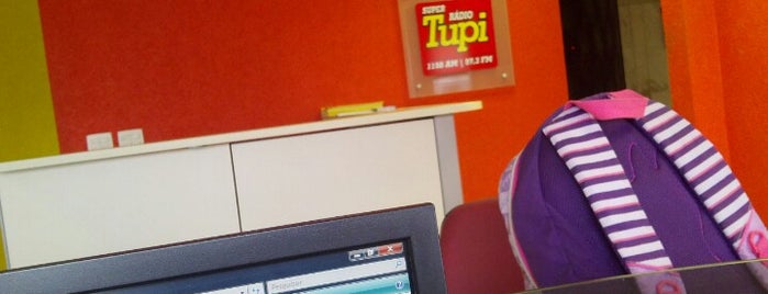 Super Radio Tupi is one of Rádios.