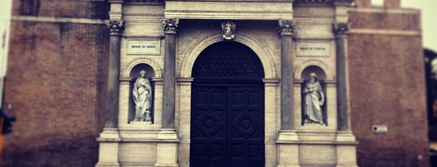 Porta Pia is one of สถานที่ที่ Francesco ถูกใจ.