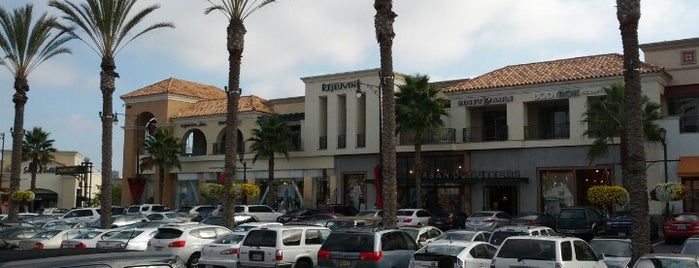 The Forum Carlsbad is one of Moniqueさんのお気に入りスポット.