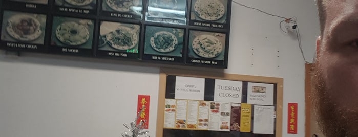 Chen's Ho Ho Chinese Kitchen is one of Stacy'ın Kaydettiği Mekanlar.
