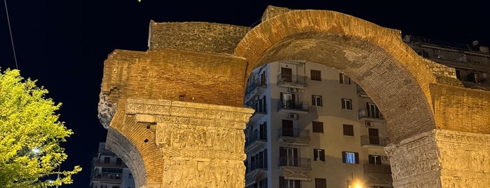 Arch of Galerius (Kamara) is one of Selanik'te gorulmesi gereken yerler.