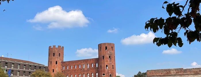 Parco delle Porte Palatine is one of lieux favoris.