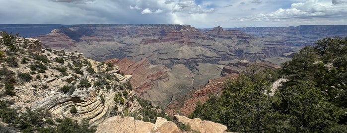 Shoshone Point is one of Vegas.
