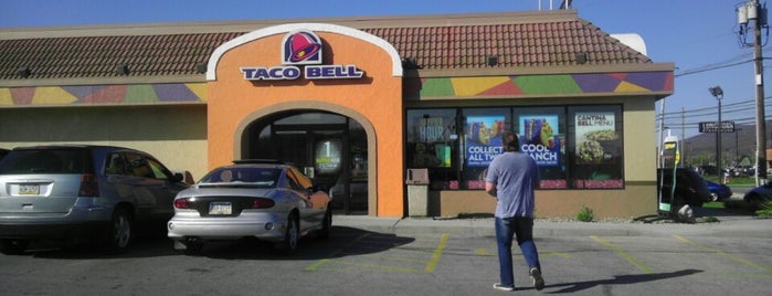 Taco Bell is one of Cati’s Liked Places.