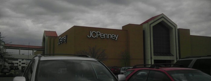 JCPenney is one of Lugares favoritos de Nick.