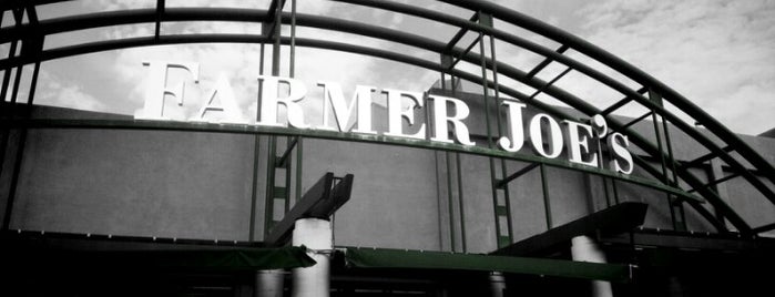 Farmer Joe’s is one of Kayさんのお気に入りスポット.