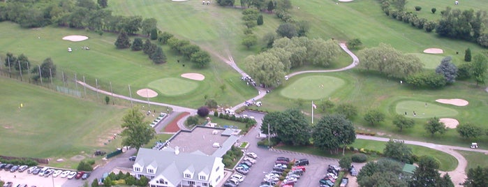Green Valley Country Club Golf Course is one of FitzCody Newport Trip.