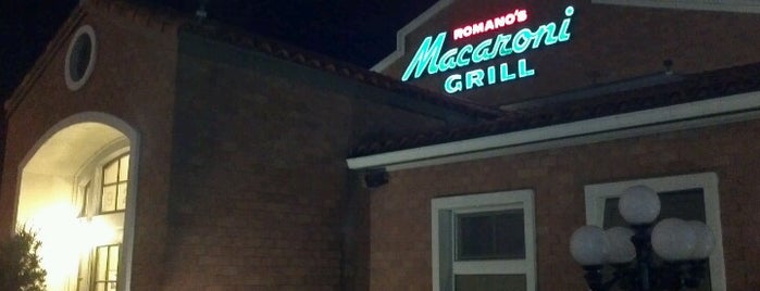 Romano's Macaroni Grill is one of Becky Wilson 님이 좋아한 장소.