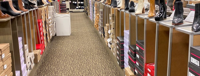 DSW Designer Shoe Warehouse is one of Baton Rouge Shopping.