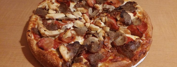 Pizza by Evans of Yarmouthport is one of Posti che sono piaciuti a Ann.