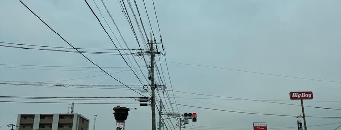 Nagauradai Ent. Intersection is one of 交差点.