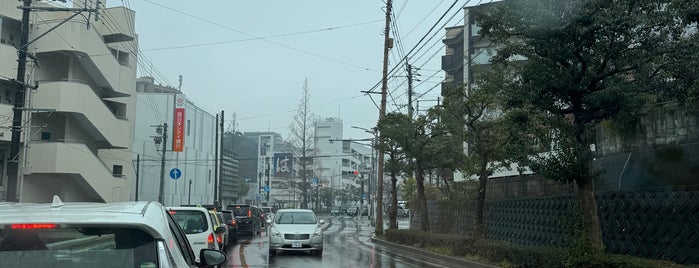 小笹北交差点 is one of 道路.