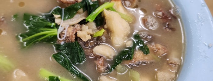 Kim Maou Café 和記生魚頭米粉 is one of Penang Food.