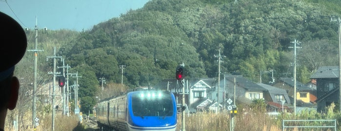 Matsuzaki Station is one of 山陰本線の駅.