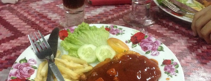 Aura Dania Cafeteria is one of @Kota Bharu, Kelantan.