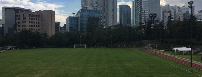 Cancha de Fut Ibero is one of Lugares favoritos de Casandra.