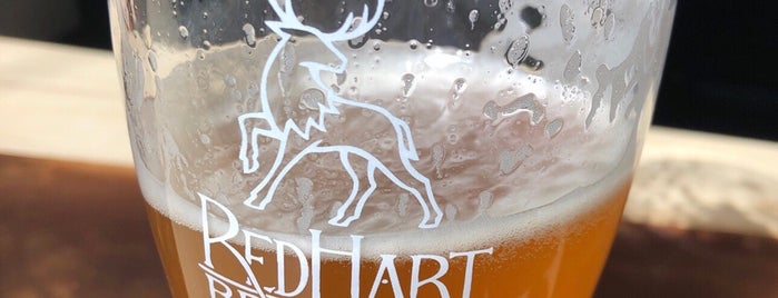 Red Hart Brewing is one of Lugares favoritos de Eric.