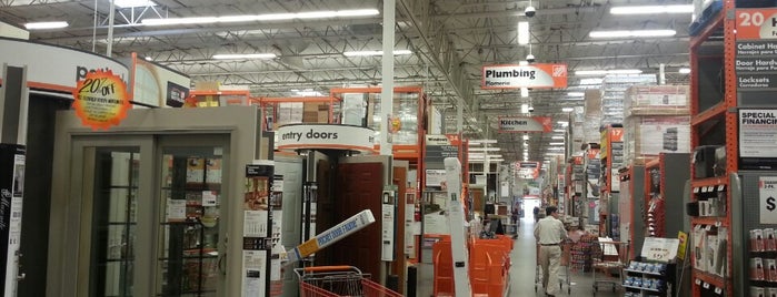 The Home Depot is one of Matias 님이 좋아한 장소.