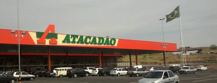 Atacadão is one of Tempat yang Disukai Nicolau.