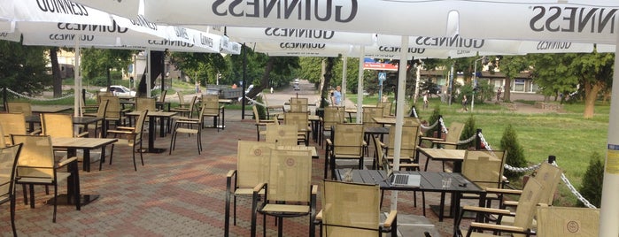 Кальянная (Rozmarine cafe) is one of Чернигов Паб Голф.