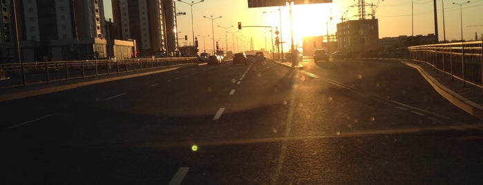 Қорғалжын тас жолы / Кургальджинское шоссе is one of Streets and Avenues of Astana.