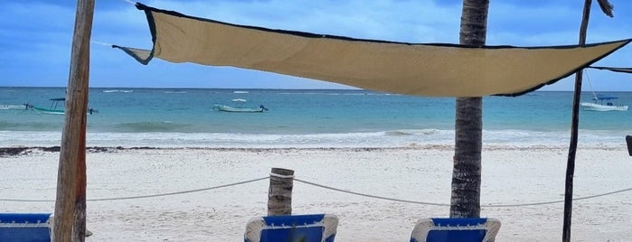 Playa Zazi-kir is one of Quintana Roo.