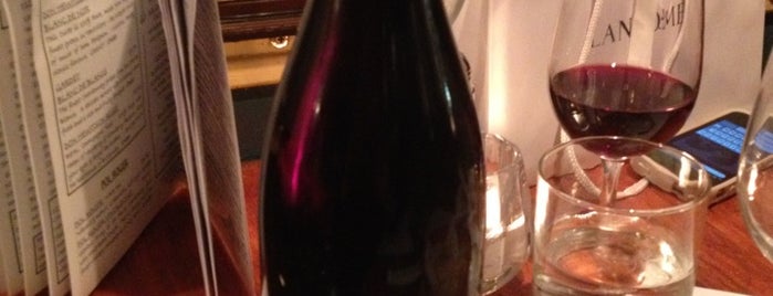 The Cork & Bottle is one of Locais salvos de David.