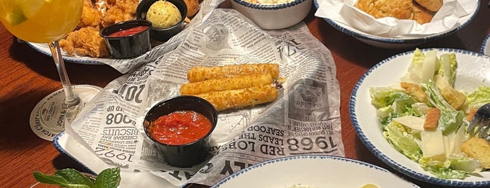 Red Lobster is one of The 7 Best Places for Flounder in Los Angeles.