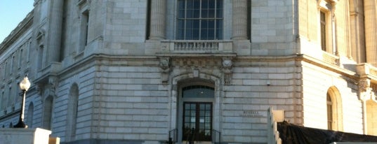 Russell Senate Office Building is one of Orte, die A gefallen.