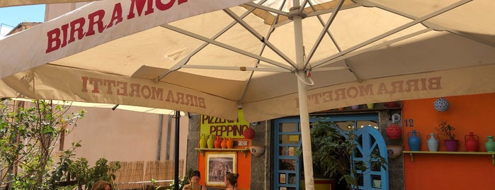 Pizzeria Da Peppino is one of Semrouni : понравившиеся места.