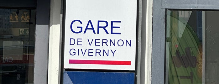 Gare SNCF de Vernon is one of Texan in Paris.