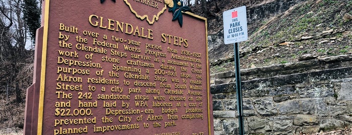Glendale Steps is one of Parks.