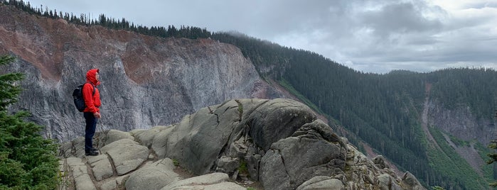 Garibaldi Provincial Park is one of Canada.