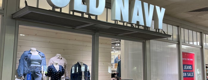 Old Navy is one of Lucky Hawaii.