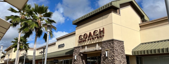 COACH Outlet is one of Hawaii Omiyage.