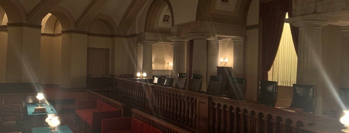 Old Supreme Court Chamber is one of Kimmie'nin Kaydettiği Mekanlar.