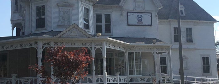 Newport Elks Lodge is one of Navy Points of Interest in Newport, Rhode Island.