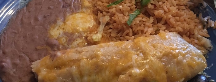 Manuel's Mexican Food is one of Posti che sono piaciuti a Jill.