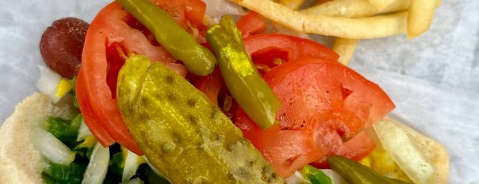 Byron's Hot Dog Haus is one of Chicago (US) '23.