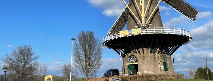 Molen Nooit Volmaakt is one of I love Windmills.