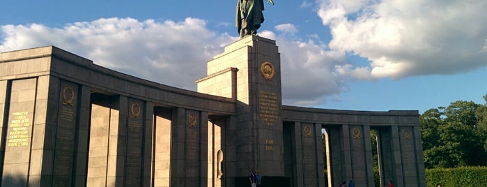 Memorial de Guerra Soviético no Tiergarten is one of BKO FST 2011 Berlin.
